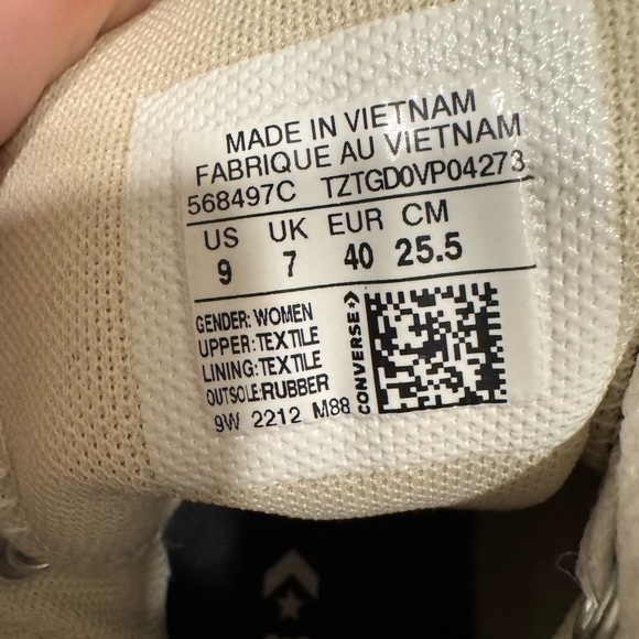 Converse Black High-Top Platform Sneakers with White Laces - Picture 4 of 4